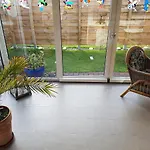 Zwischen Den Deichen Appartement *